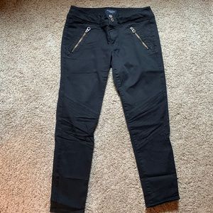 American Eagle Outfitters moto style black skinny pants